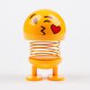 Zabawka z potrząsaną głową na wiosnę Urocza buźka Lalka emocji do samochodu Dekoracja wnętrza na deskę rozdzielczą samochodu