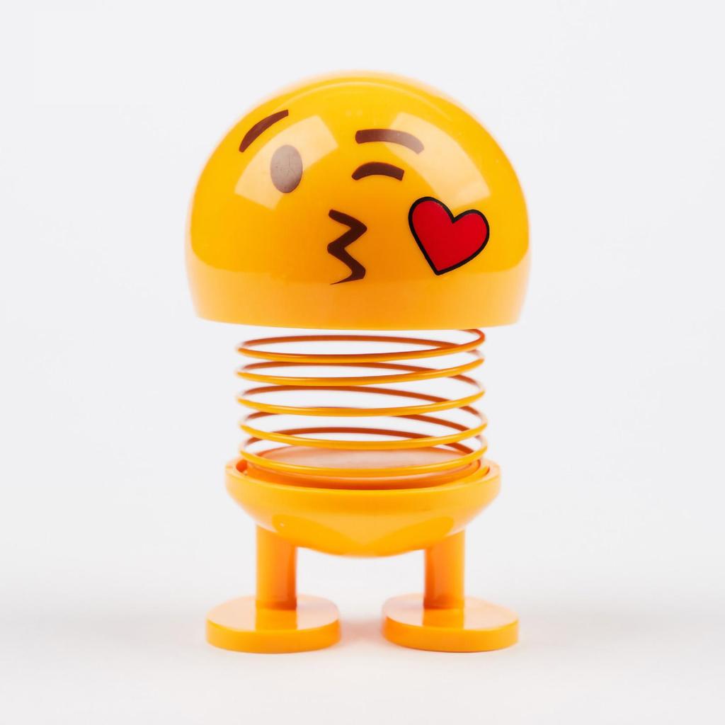 Zabawka z potrząsaną głową na wiosnę Urocza buźka Lalka emocji do samochodu Dekoracja wnętrza na deskę rozdzielczą samochodu