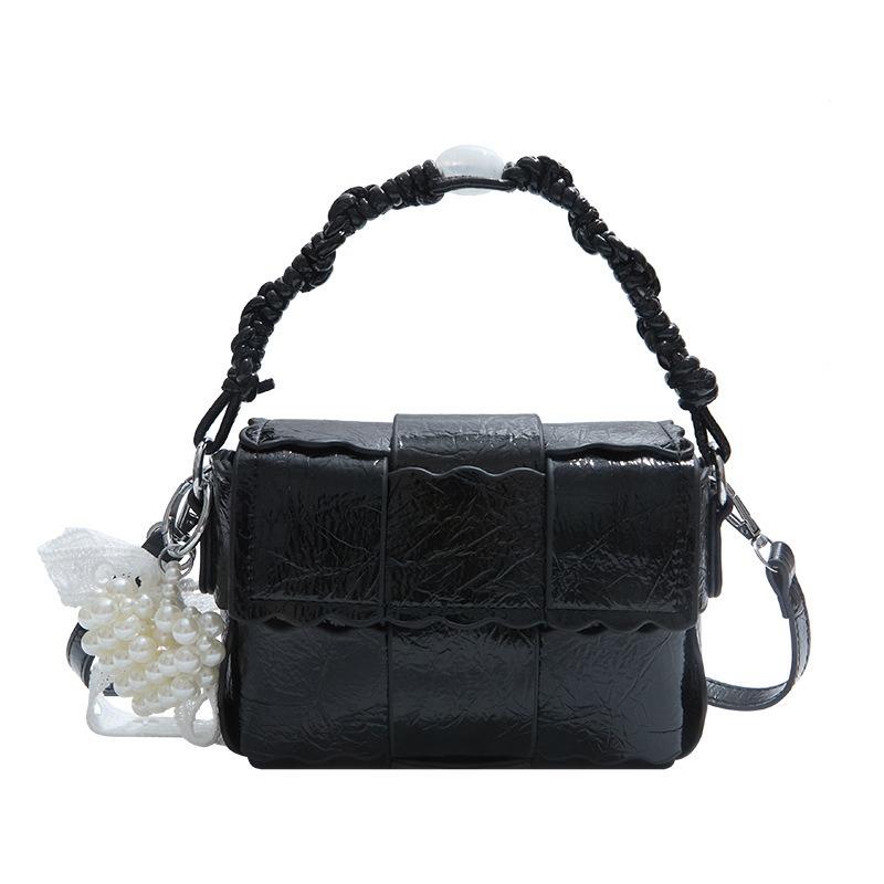 

Летняя новая нишевая модная портативная маленькая квадратная сумка женская универсальная плетеная сумка-подушка сумка через плечо сумка-мессенджер чёрный