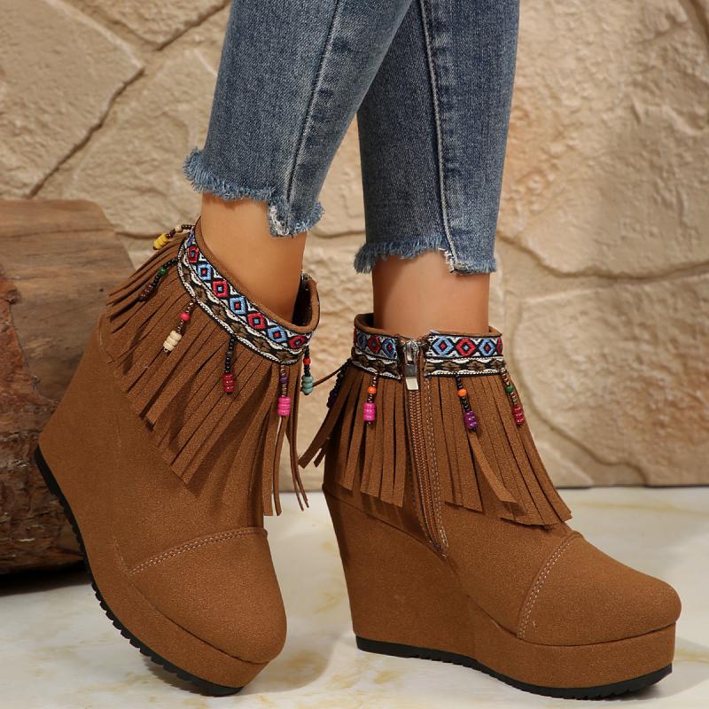 Bohemia Embroidery Fringed Decoration Boots Women 2025 Winter Chunky Platform Super High Heel Ankle Boots Thick Bottom Booties