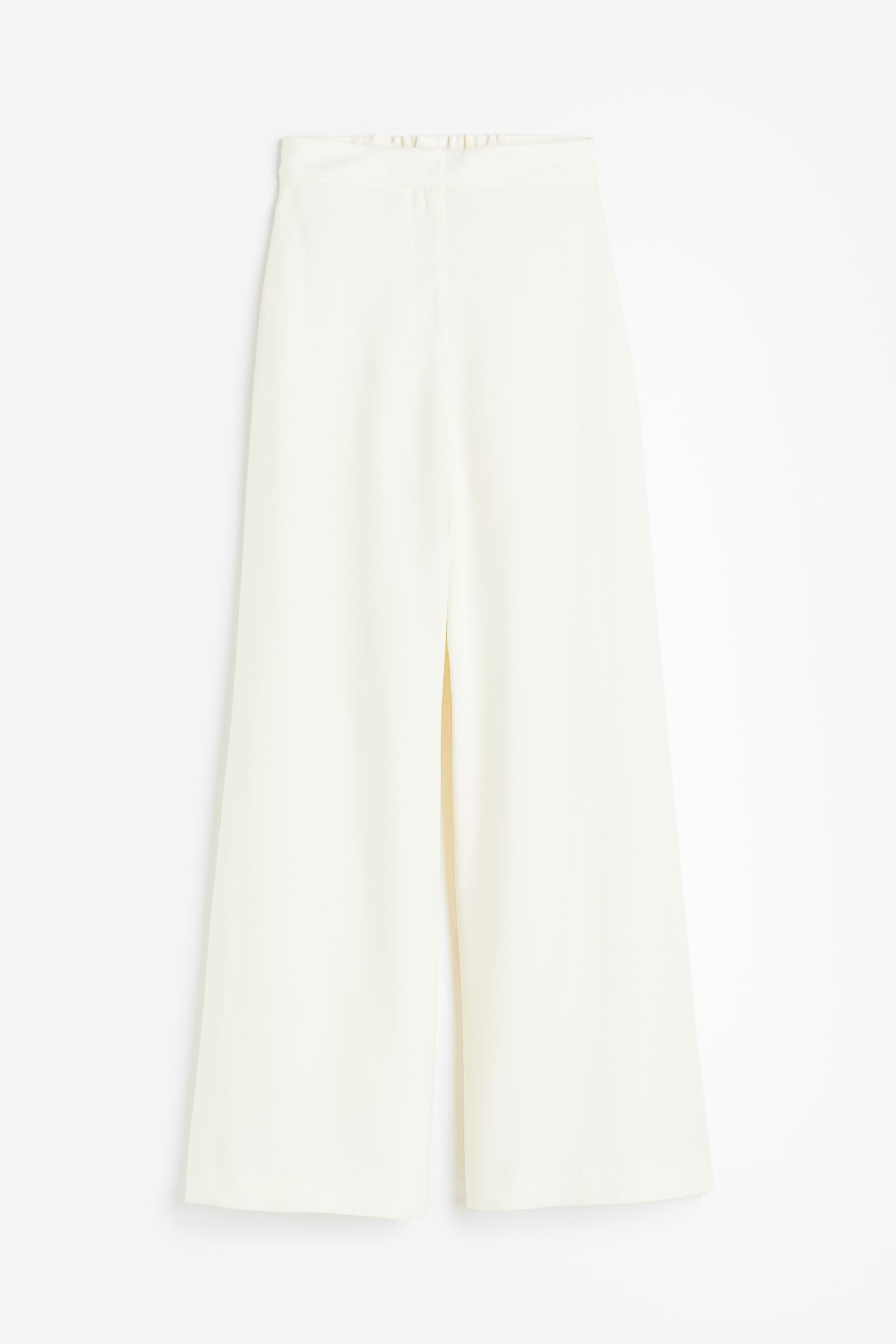 

Широкие брюки строгого кроя