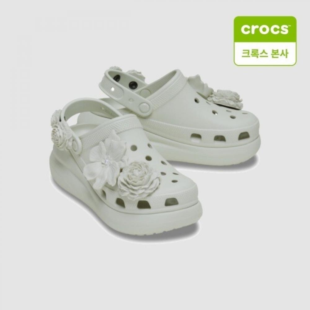 

CrocS Women S cruSh Bouquet Clog Linen linen/M7W9(260mm)