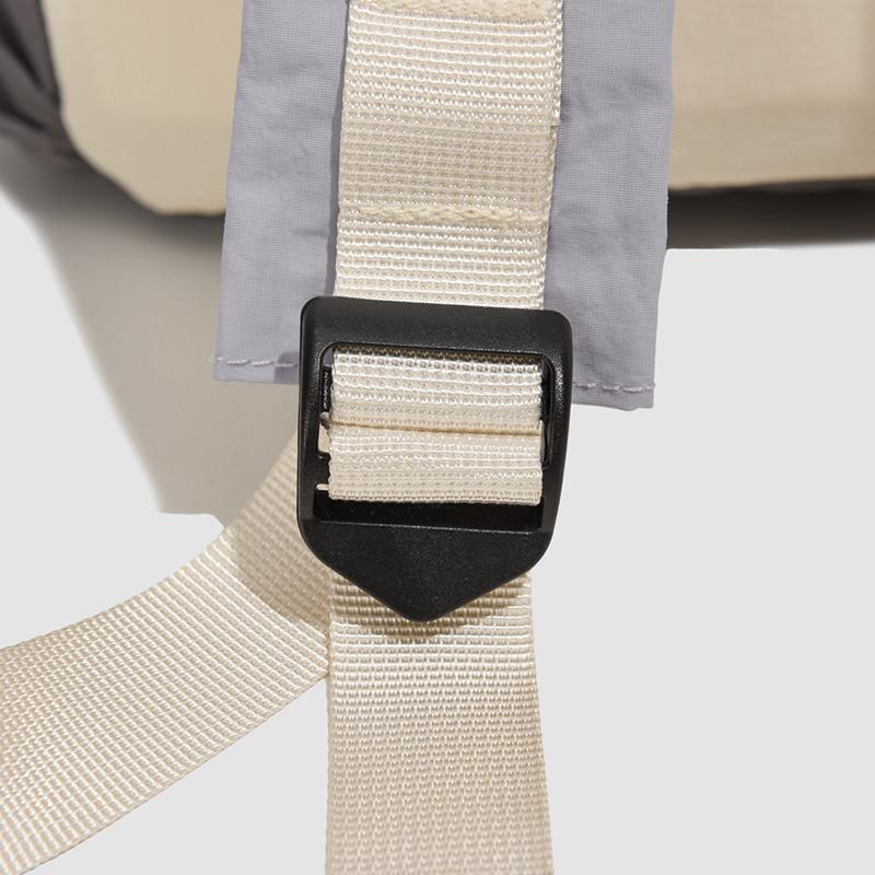 Zaino Elegante in Nylon con Chiusura Arrotolabile e Scomparti Multipli – Borsa da Viaggio Leggera e Resistente per Donne e Uomini