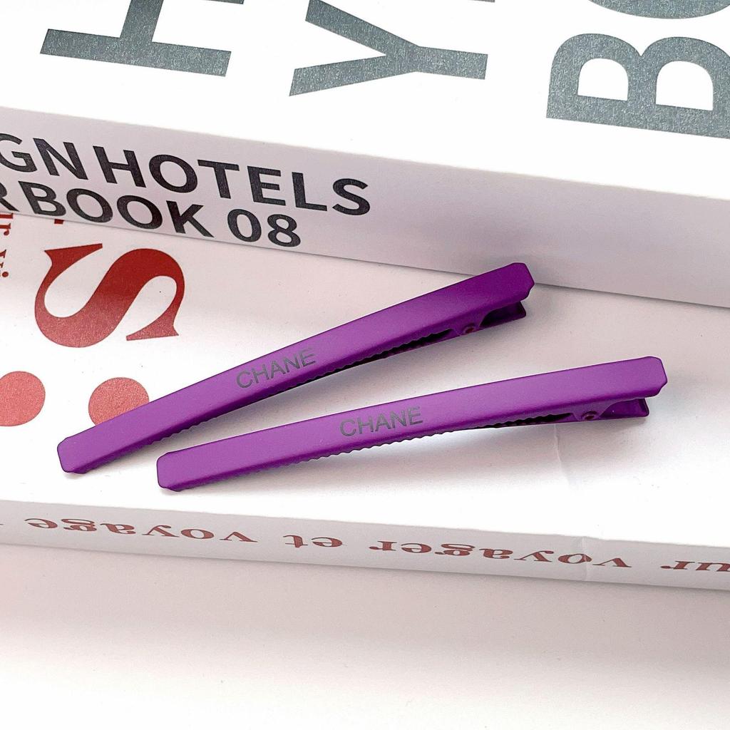 Xiaoxiang Brief Metall-Seitenclip: Hochwertiges Stirn- und Haaraccessoire