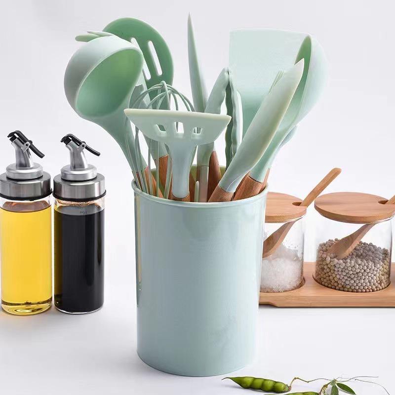 Creative Non-stick Silicone Cookware Set with Wooden Handles