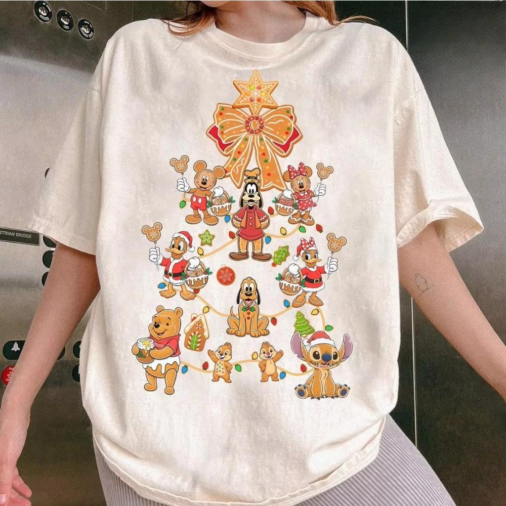 Mickey and His Friends Gingerbread Christmas Tree Lantern Mickey and Winnie The Pooh Stylish Bow Christmas Tshirts S