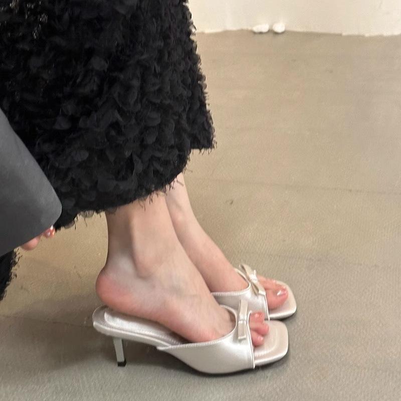 High-heeled French Small Cool Slippers Fairy Shoes 2025 New Summer Fashion Outer Wear Temperament Versatile Niche Sandals