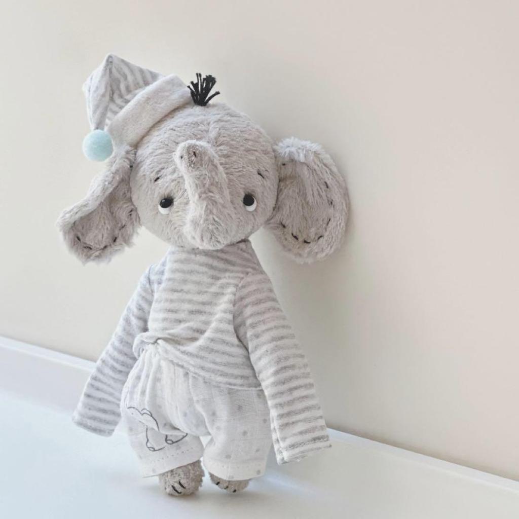 [USED] Quiet Elephant Baby Baby Elephant Plush Toy Teddy Bear by an Overseas Artist