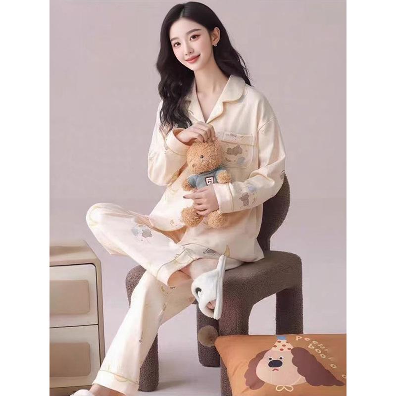 

2025 Autumn/Winter Women s German Velvet Long Sleeve Pajama Set - Comfortable Long Pants & Outwear Large