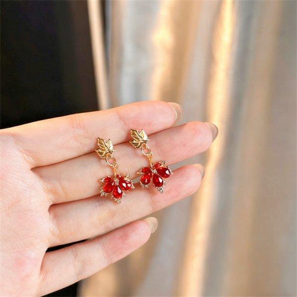 Minimalistische weinrote quadratische Ohrstecker für Damen Goldfarbener Kreis Vintage Geometrie Herz Ohrringe 2025 Neues Design Schmuck