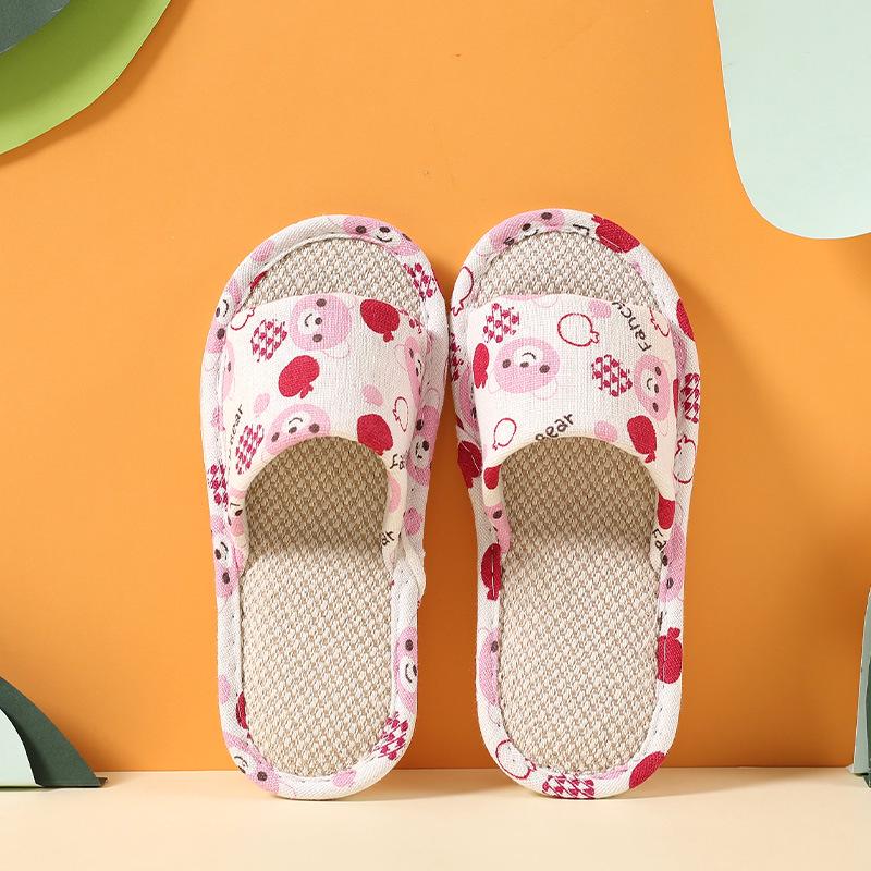"Kids' and Women's Linen Slippers: Spring/Summer Korean Style for Indoor/Outdoor Use"