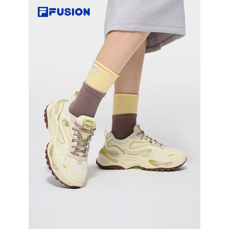 FILA FUSION Women s Chunky Platform Gummy Sneakers 38.5
