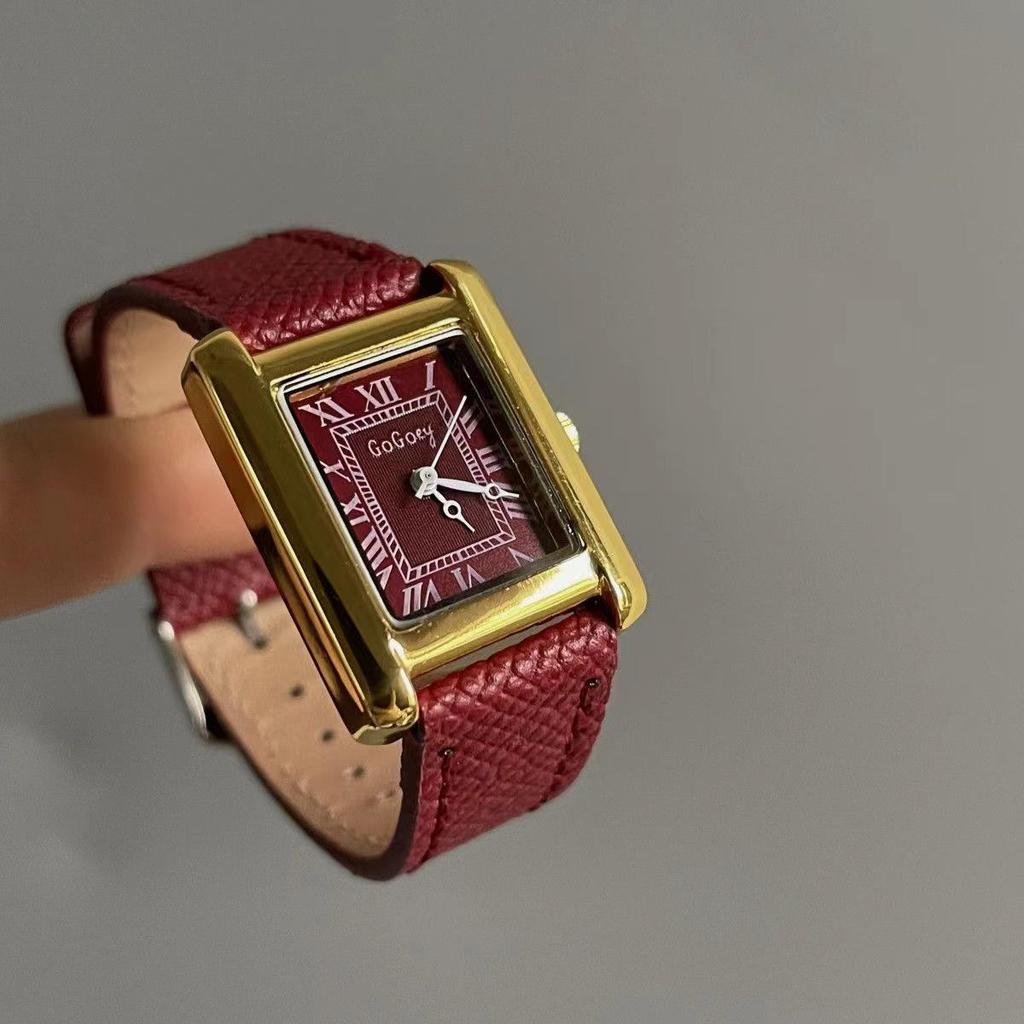 Retro Square Leather Strap Women's Fashion Quartz Watch