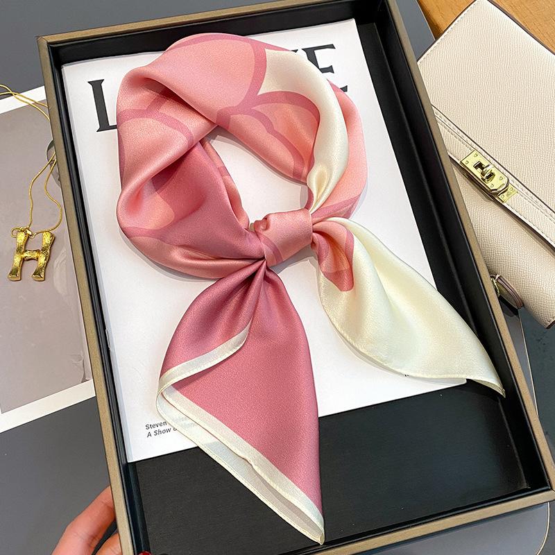 New Fashion Cat Print Satin Square Silk Scarf for Women Hand Bag Wrist Wraps Lady Scarves Shawl Neckerchief Foulard Luxury