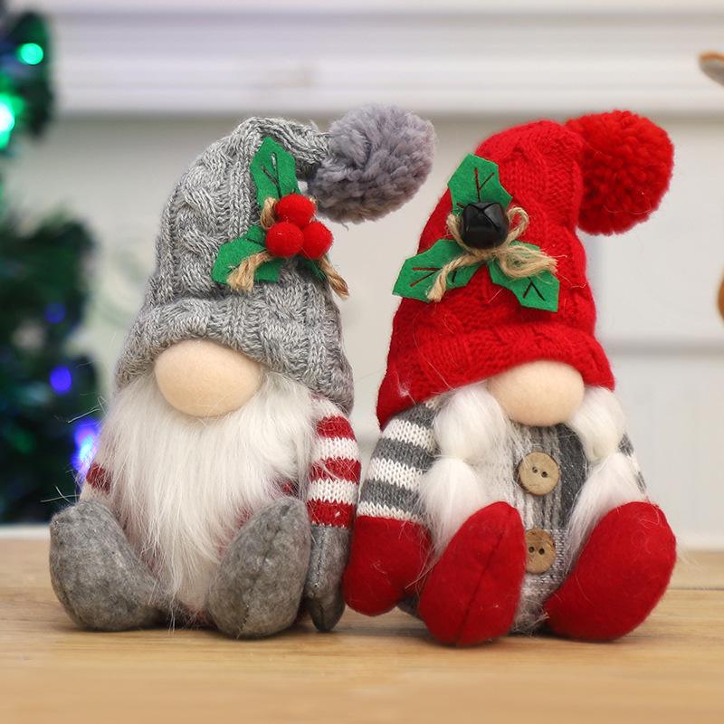 Festive Faceless Old Man Doll: Creative Christmas Decor for Desktop or Window Display