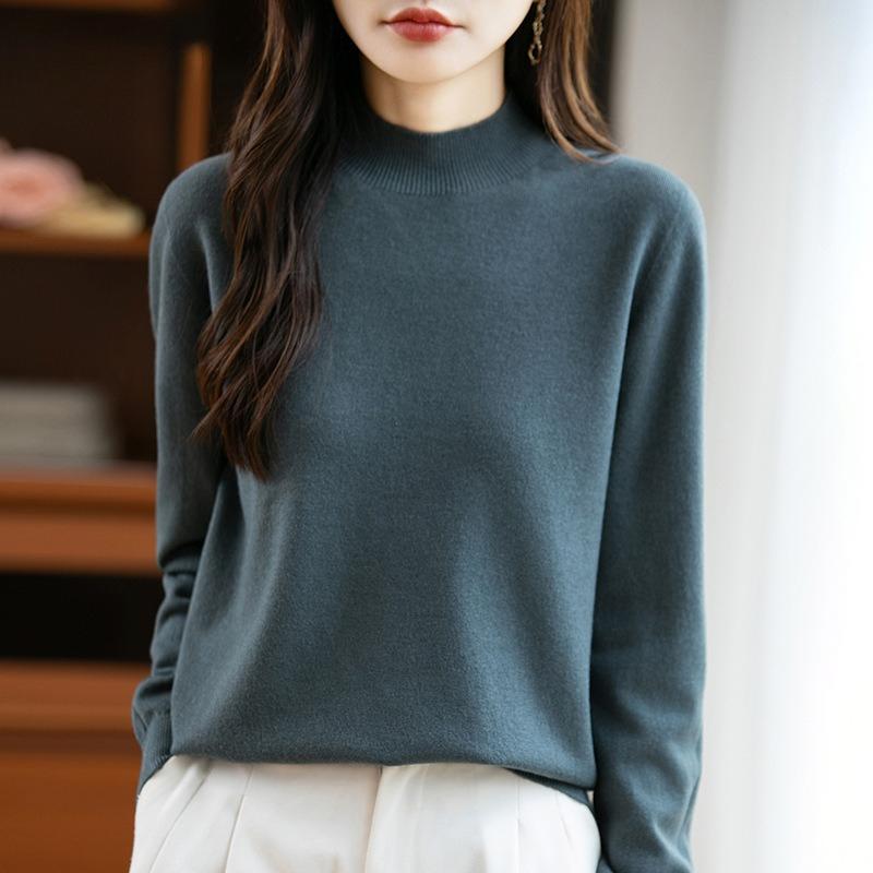The New Semi-high and Round Neck Pullover for Women In Autumn and Winter Is Versatile. It Is Loose and Slimming, with A Solid Color Inner Sweater