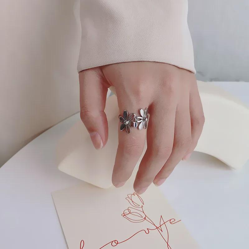 Vintage Korean Titanium Steel Floral Open Ring - Trendy Cold Style for Women