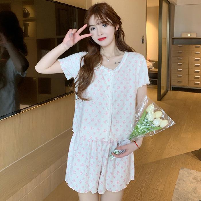 Korean Style Summer 2024 Women's Pajama Set: Short-Sleeve Top & Shorts for Sweet, Versatile Wear