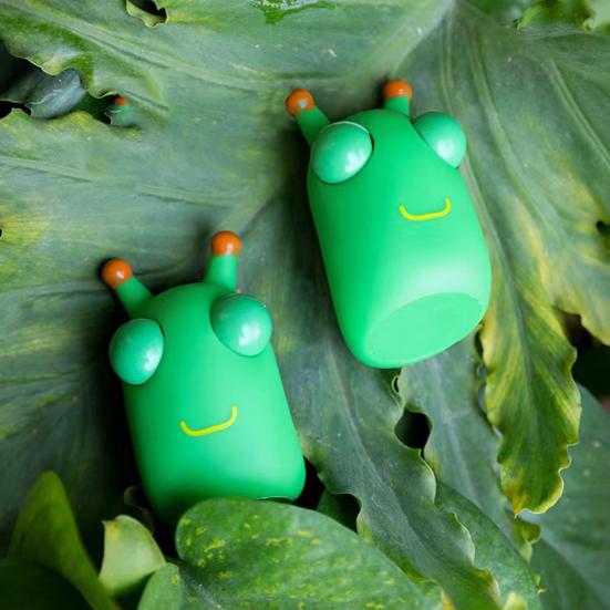 1/2/3Pcs Popping Eye Cabbage Worm Toy Anxiety Stress Relief Caterpillar Squeeze Pinch Sensory Toy Kids Teens Adults Soft Stress Ball Animal Fidget Toy
