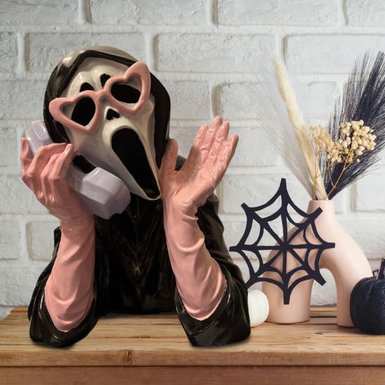 Screaming Ghost Figurine Halloween Ghost Face Statue Collectible Resin Horror Character Ornament for Mantel Cabinet Decoration