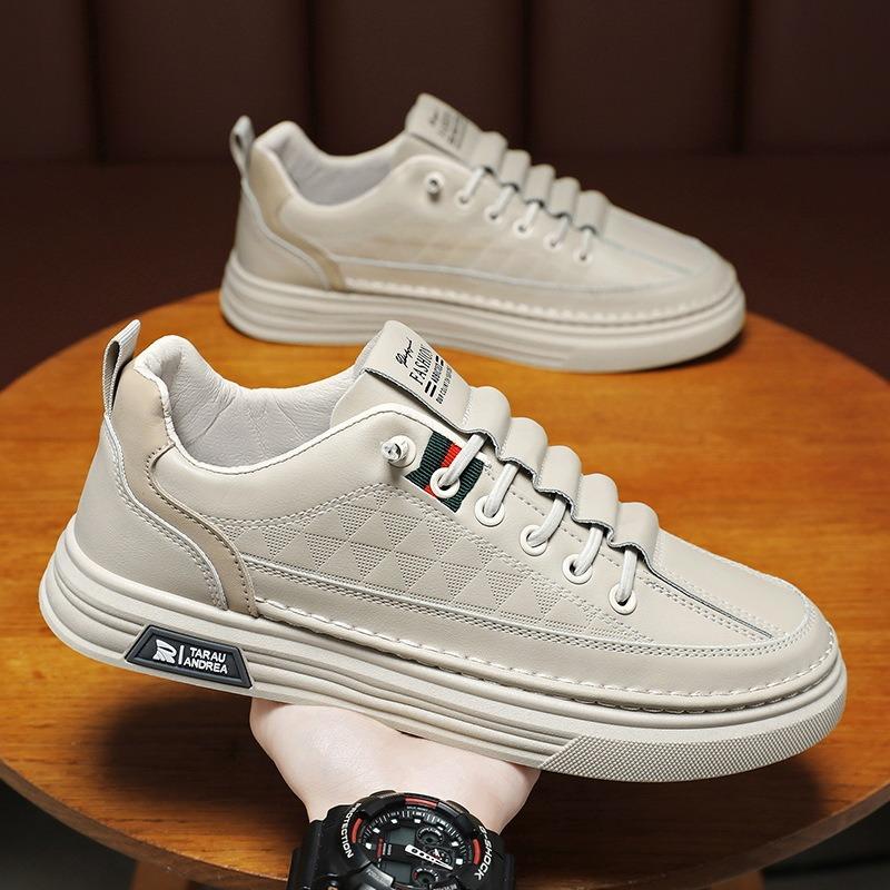 

Autumn men s shoes new breathable shoes male students trend versatile white shoes men s sports and leisure board shoes trendy shoes 39