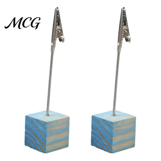 Metal Pole Memo Stand 2 Pcs Wooden Cube Base Holder with Clips, Mini Table Smooth Open Close Clip Number Stands for Name Cards, Photos, Memos,