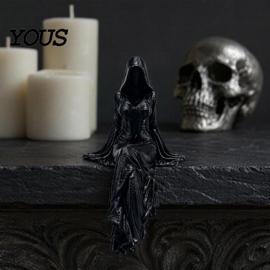 Non-fall Figurine Black Robe Girl Ornament, Gothic Dark Style Figurine, Durable PLA Material Ornament Halloween Sitter Sculpture, for E-sports