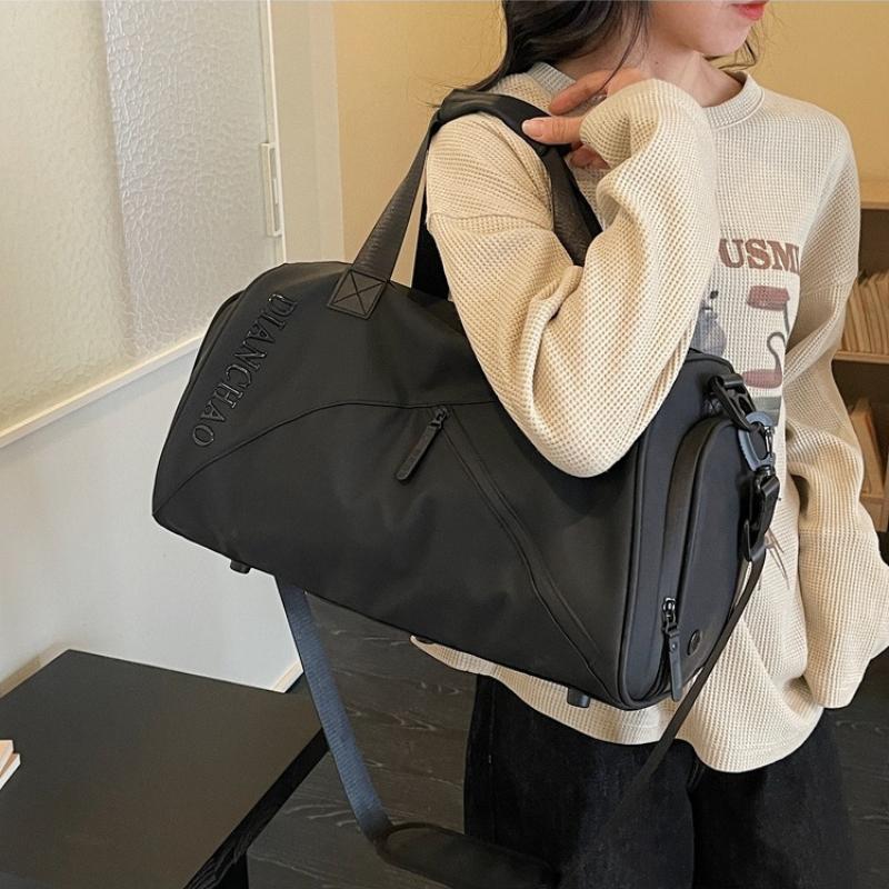 Spring New Short Distance Travel Bags Dry-wet Separation Large Capacity Unisex Sports Fitness Bag Simple Solid Color Breathable Portable Duffel Bags