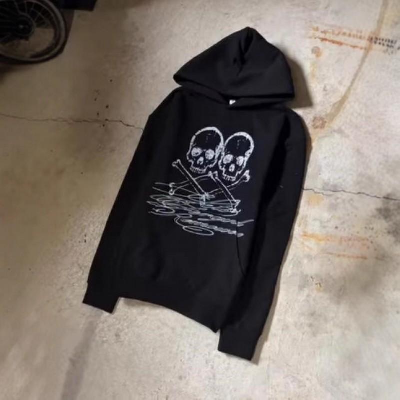 Unisex Oversized Hooded Sweatshirt With Skull Print Streetwear Style Fall Winter 2025