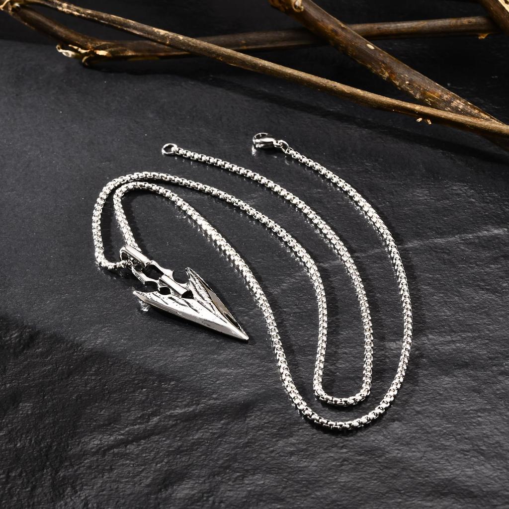 Spear Point Arrowhead Necklaces for Men, Cool Punk Stainless Steel Arrow Pendant Collar with Box Chain Gift Jewelry