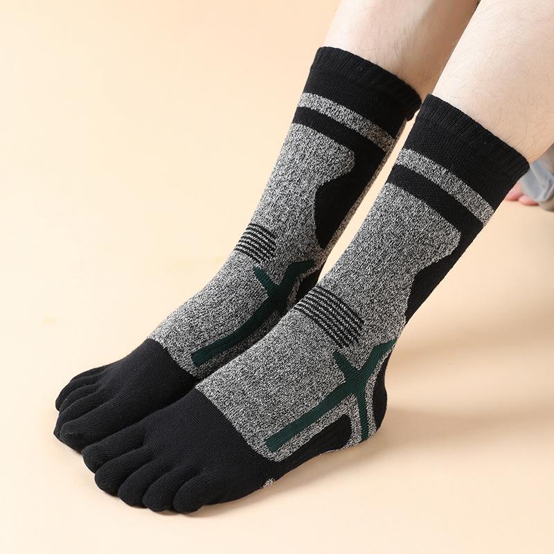 Men's Winter High-Top Split-Toe Towel Socks - Thick Terry, Sweat-Absorbing, Five-Finger Design for Sports