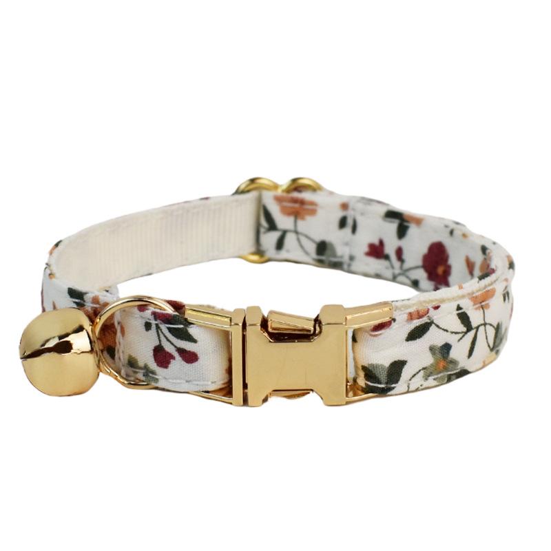 Pet collar can be engraved with new cat collar, cat bell print, cute and stylish cat scarf. S
