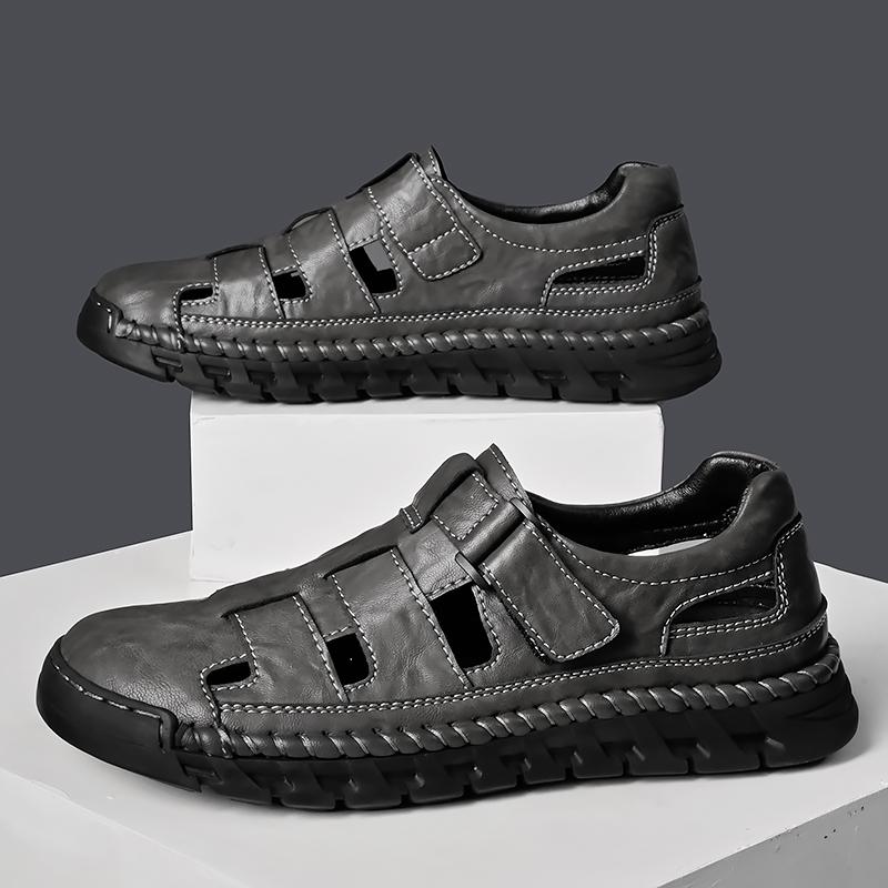 Fashion Summer Men Genuine Leather Outdoors Sandals Casual Leather Hollow Soft Bottom Breathable Soft Sole Shoes Classic Fashion Sandals