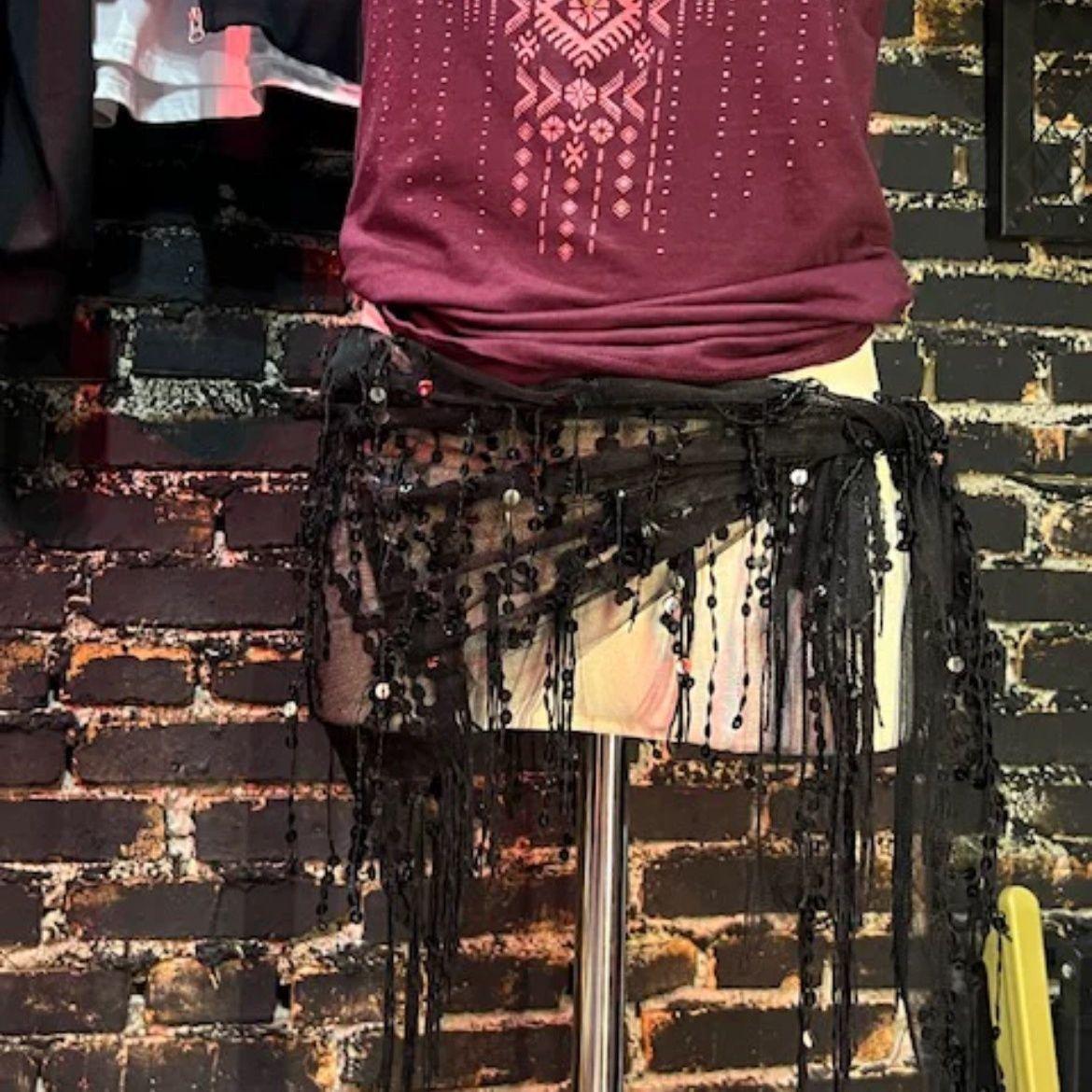 

Набедренний шарф із китицями з паєток: Аксесуар для танців Douyin з трикутним дизайном для джазу та вуличних танців Default чорний/Чистий