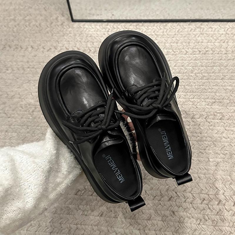 

Новые туфли на шнуровке на платформе, женские туфли-лоферы в ретро-стиле на маффине из маленькой кожи 40 чёрный
