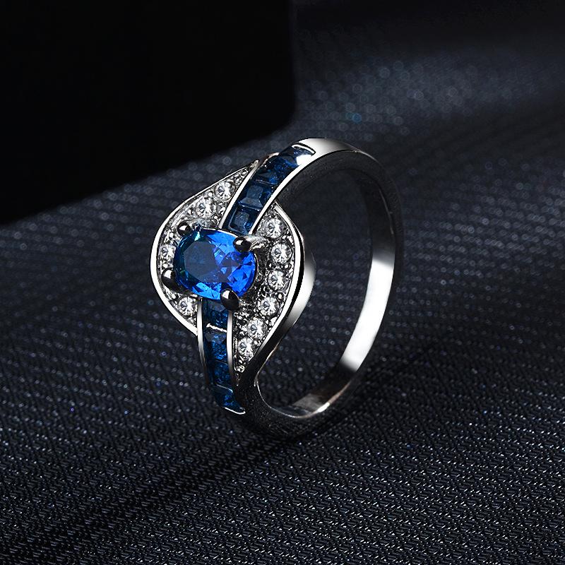 

European and American Fashion Blue Crystal Rhinestone Women s Ring Size 8