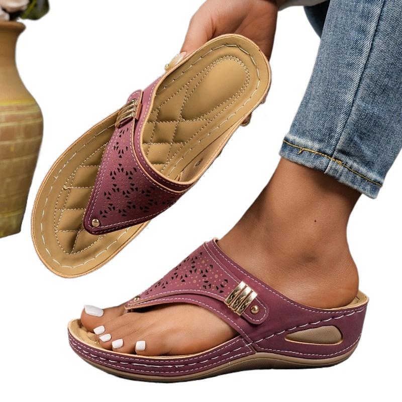 Fashion 2025 Summer Pinch Toe Women's Slippers Fashion Plus Size Light Casual Metal Decoration New Non-Slip Best Seller Wedge Slippers