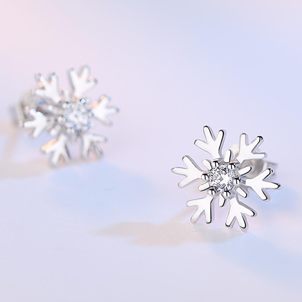 Elegant Zircon Snowflake Stud Earrings for Women - Fashionable Christmas-Themed Jewelry