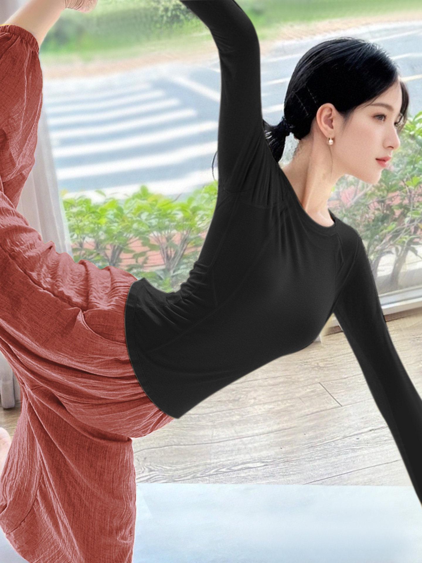 

Женский весенний шерстяной комплект для йоги и пилатеса с длинным рукавом, фитнес-комплект 2026 XL (125-140)