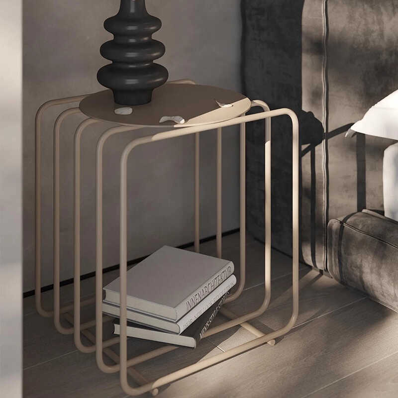 Modern Minimalist Iron Side Table Creative Luxury Small Metal Coffee Table for Small Apartments Baking Paint Finish