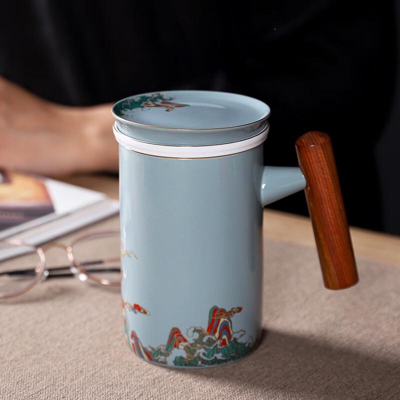 Elegant Ceramic Tea Brewing Mug