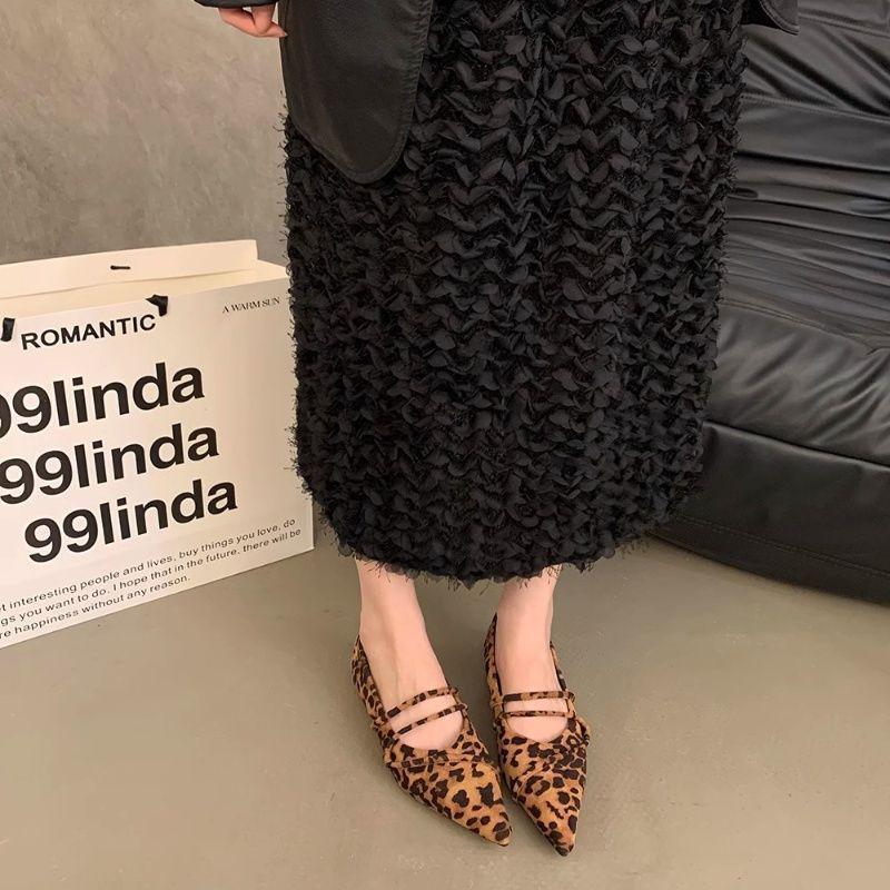 Elegante High-End unregelmäßige dünne Riemchen spitze Wildleder Single Shoes Frühling und Herbst dünne Mary Jane Schuhe