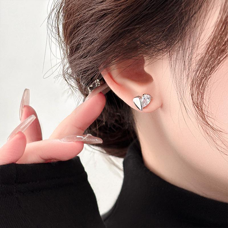S925 Silver Needle Zircon Heart Stud Earrings - 2025 Hot-Selling High-End Collection for Autumn/Winter