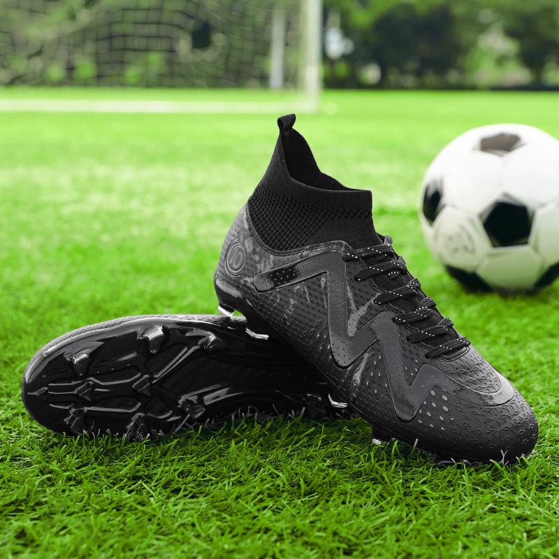33-46 Child Football Boots High-quality Artificial Lawn Socks Outdoor Men's Long Nail Sports Football Boots