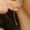 UNI.J Silky Line Ribbon Gold Ohrring Ie389