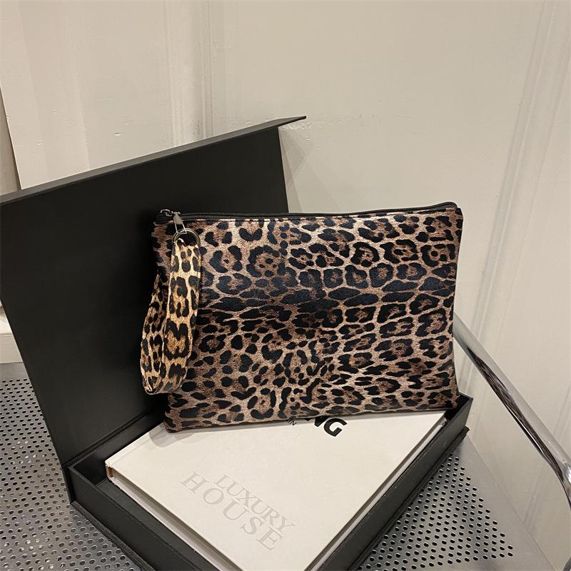 Niche Design High-Value Bag Women'S Versatile Foreign Style Crocodile Pattern Clutch Bag Fashionable Dancing Women'S Envelope Bag