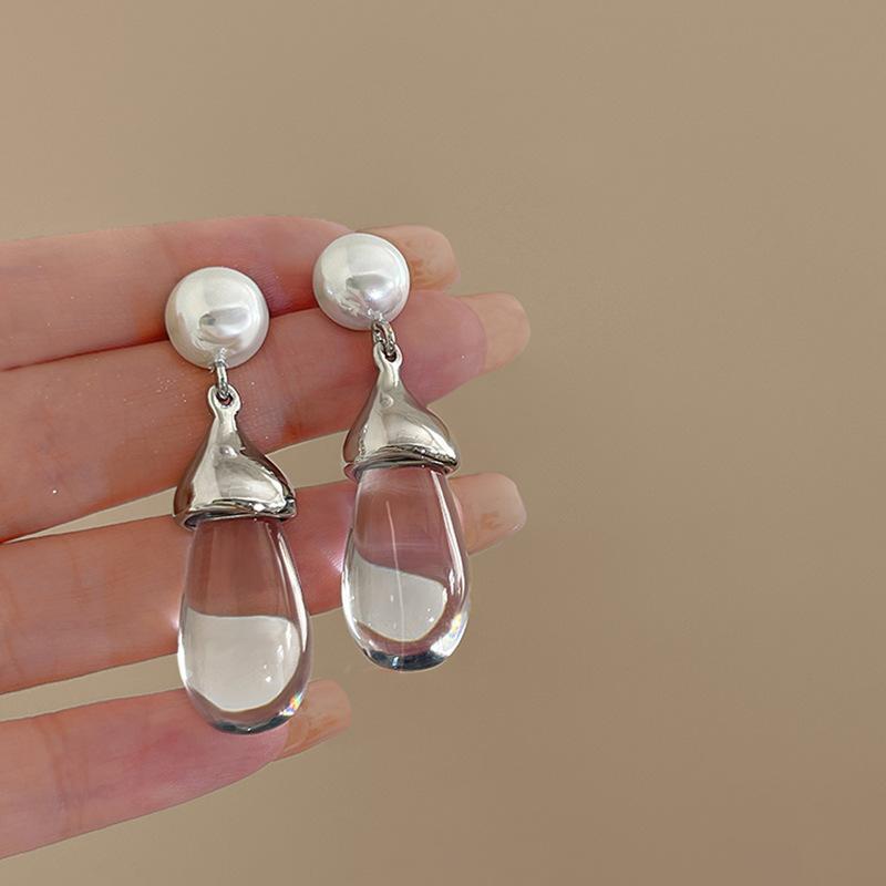 Water drop pearl earrings ins style fashion versatile earrings personalized creative Internet celebrity earrings women