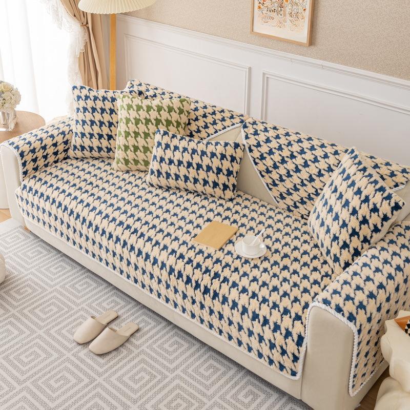 Houndstooth Sofa Cushion Winter Warm Fleece Furry Thickened Fleece Cushion Non-Slip Autumn and Winter Cover Towel