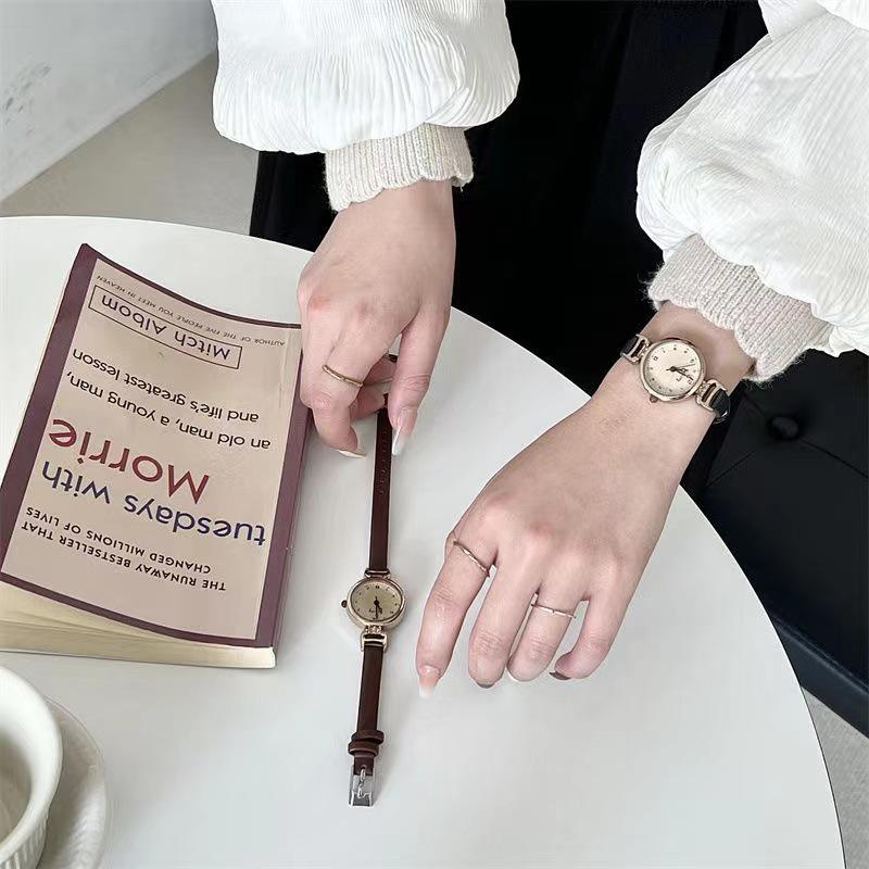 Yeni Moda Kadın Lüks Su Geçirmez Kuvars Saat