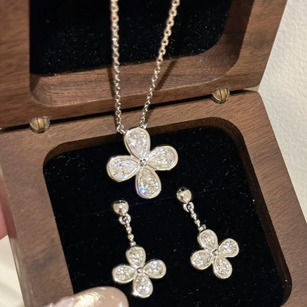 Luxury French Retro Clover Necklace with Diamond Flower Earrings Women Jewelry Set